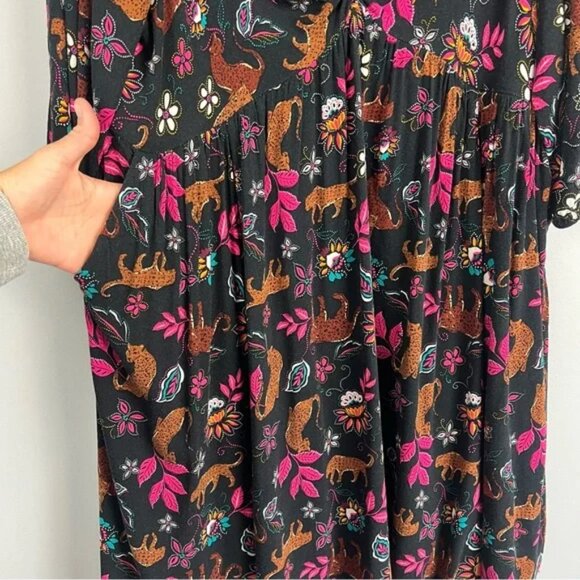 Torrid Mini Rayon Slub Balloon Sleeve Twist Front Leopard Leaves Size 3X - Picture 7 of 11